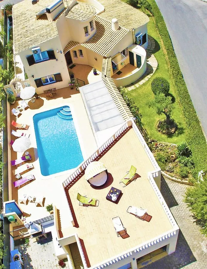 Dominica Villa Carvoeiro